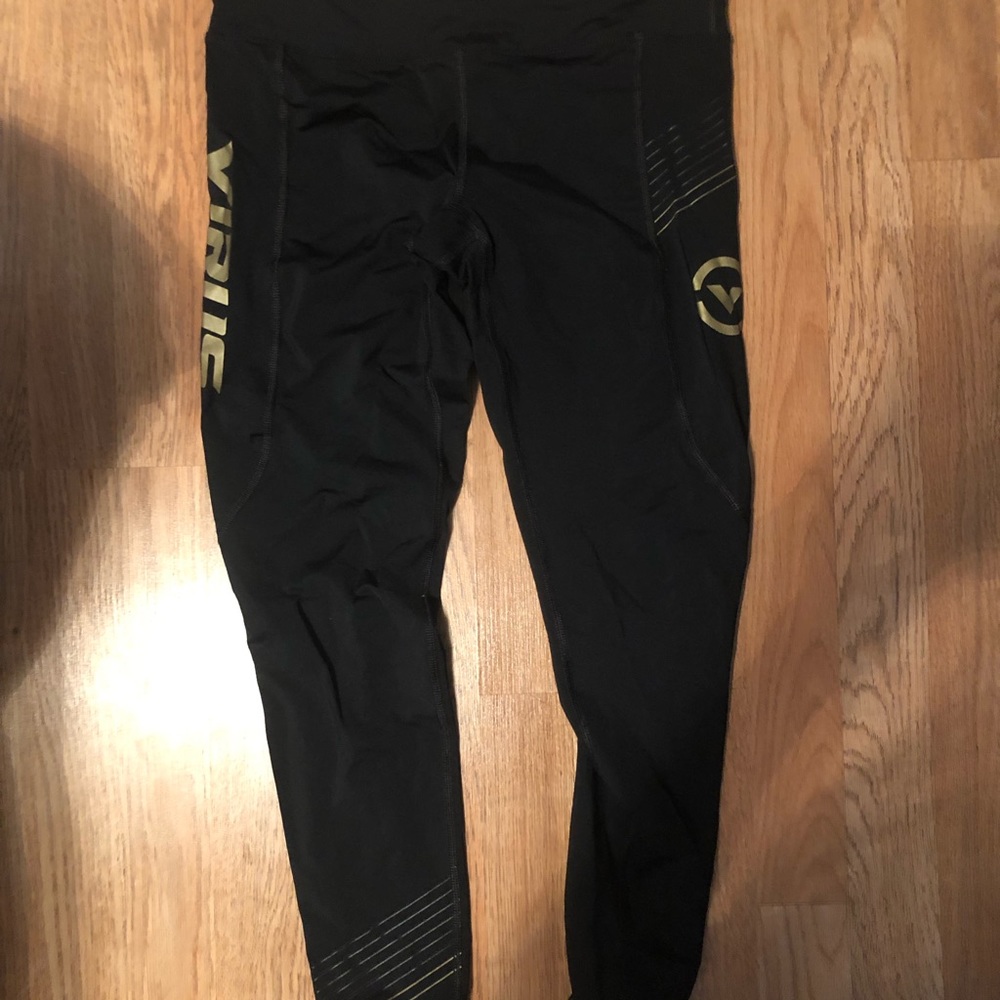 Virus intl legging